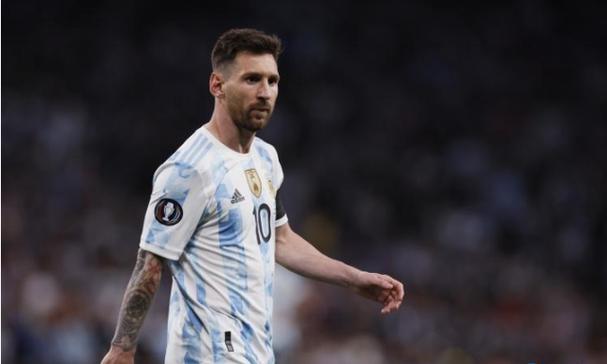 22岁甘肃小子暴击斯诺克球坛！南京国锦赛连斩4大巨星，中国00后夺冠夜狂轰四记破百